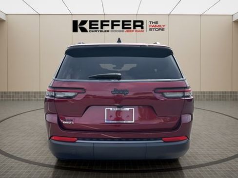 New 2026 Jeep Grand Cherokee L Limited w/ Limited Altitude Package image 4