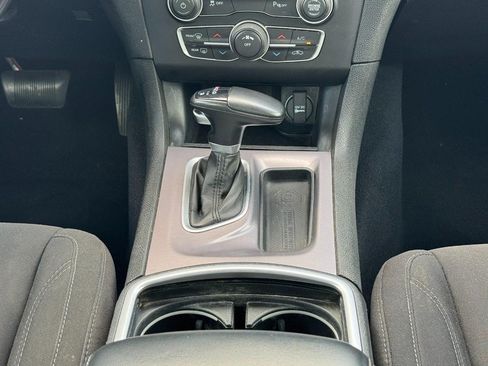 Used 2023 Dodge Charger SXT RWD image 16