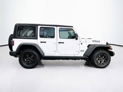 Used 2023 Jeep Wrangler Unlimited w/ Cold Weather Group AWD/4WD image 10