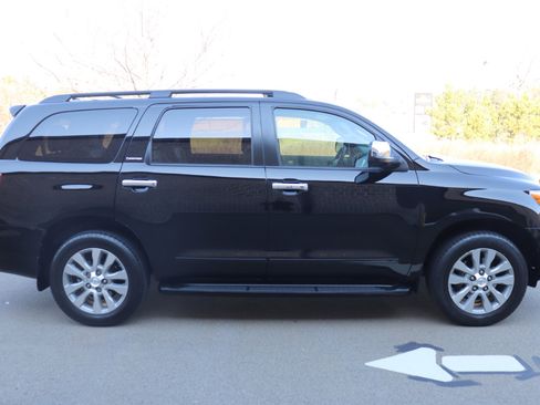 Used 2014 Toyota Sequoia Limited image 16