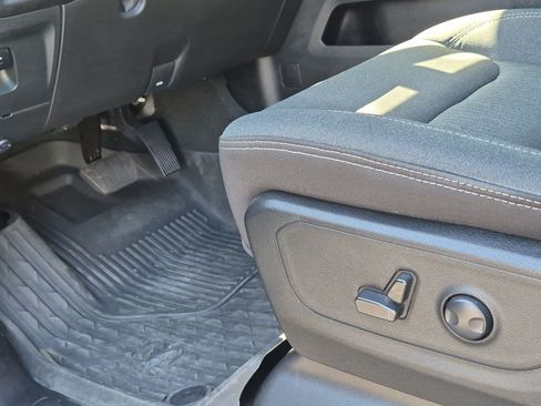 Used 2024 RAM 1500 Big Horn RWD image 33