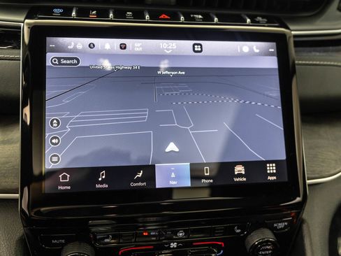 Used 2023 Jeep Grand Cherokee 4WD 4xe image 26