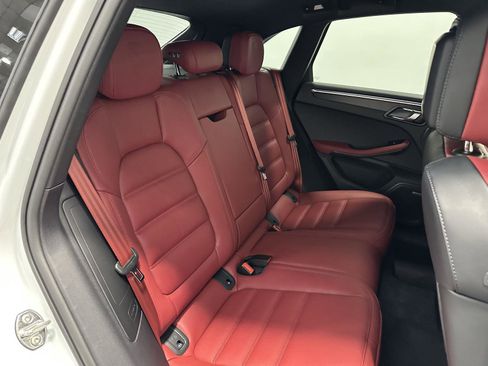 New 2026 Porsche Macan GTS image 41