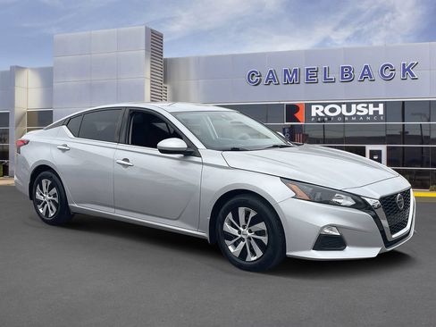 Used 2022 Nissan Altima 2.5 S FWD image 8