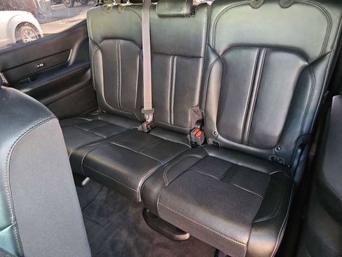 Used 2022 Jeep Wagoneer Series II image 37