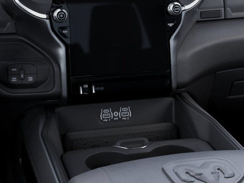 New 2025 RAM 2500 Laramie AWD/4WD image 24