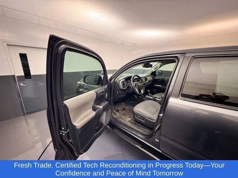 Used 2021 Toyota Tacoma SR5 image 7