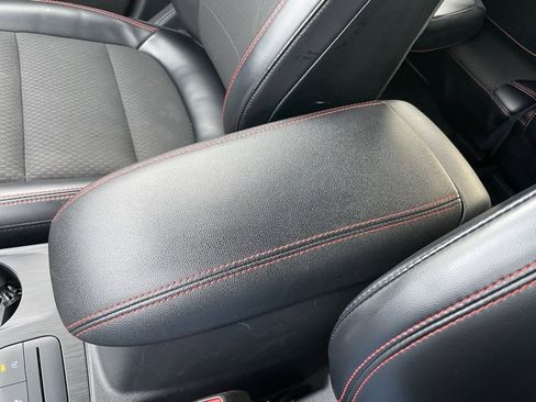 Used 2024 Ford Escape ST-Line image 45