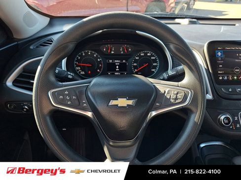 Used 2024 Chevrolet Malibu LT image 21