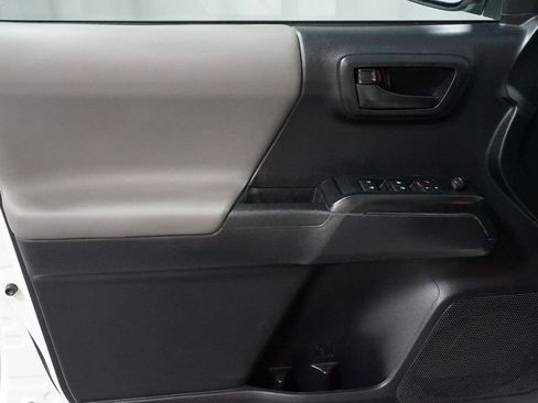 Used 2019 Toyota Tacoma SR w/ SR Convenience Package RWD image 26