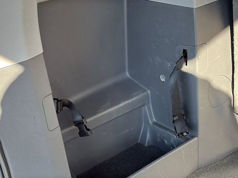 Used 2015 Toyota Sienna XLE image 14