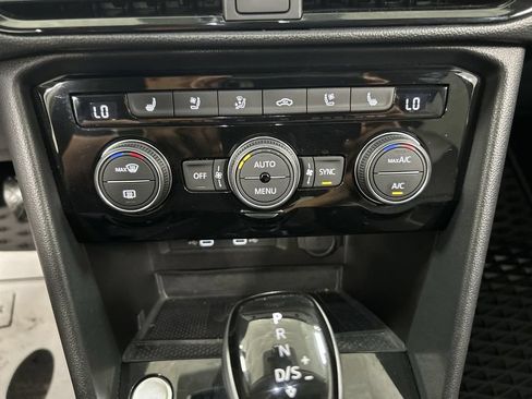 Certified 2023 Volkswagen Taos SEL AWD/4WD image 16
