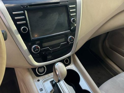 Used 2016 Nissan Murano SV FWD image 8