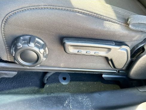 Used 2021 Jeep Wrangler Sport image 28