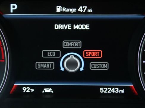 Used 2021 Genesis G70 3.3T RWD image 43