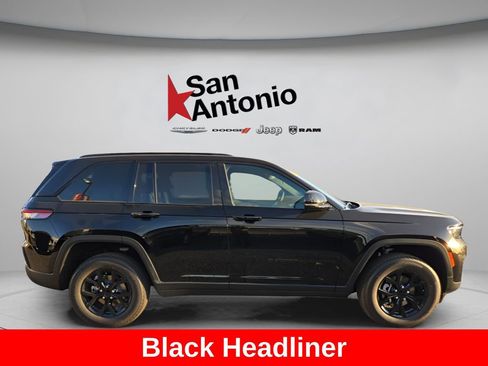 New 2025 Jeep Grand Cherokee Altitude RWD image 9