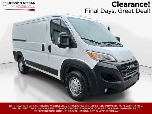 Used 2025 RAM ProMaster 2500 w/ Convenience Group FWD image 1