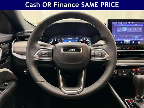 Certified 2023 Jeep Compass Limited w/ Sun and Sound Group AWD/4WD image 13