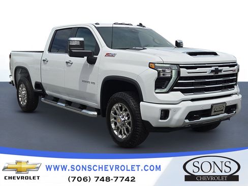 New 2026 Chevrolet Silverado 2500 LT w/ Z71 Chrome Sport Edition AWD/4WD image 3