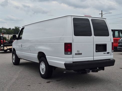 Used 2009 Ford E-350 and Econoline 350 Extended Super Duty RWD image 5