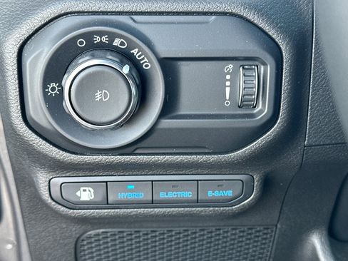 Used 2023 Jeep Wrangler Unlimited Rubicon 4xe image 31