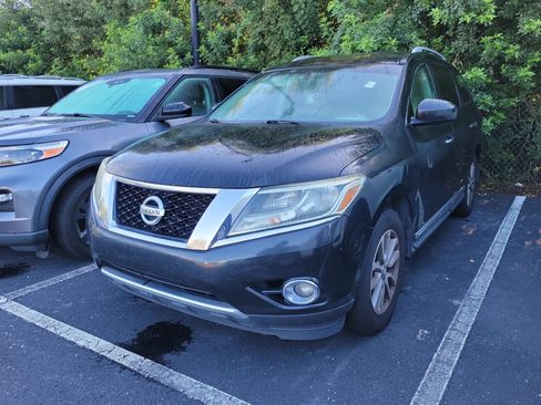 Used 2016 Nissan Pathfinder SL FWD image 3