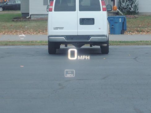 Used 2025 Chevrolet Suburban High Country image 25