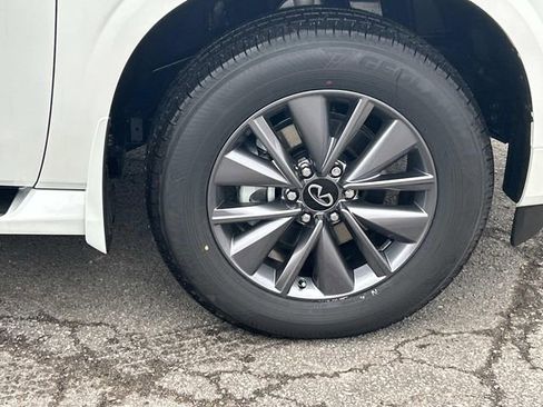 New 2026 INFINITI QX80 Pure image 9