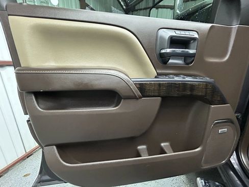 Used 2016 GMC Sierra 2500 Denali w/ Duramax Plus Package image 7