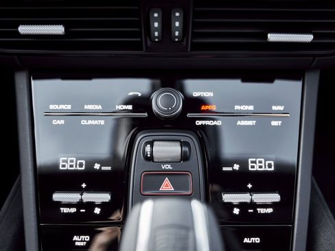 Used 2023 Porsche Cayenne Turbo GT image 77