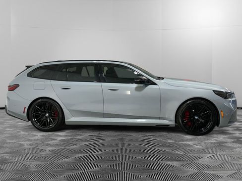 Used 2025 BMW M5 Touring AWD/4WD image 6