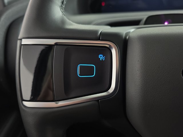 Certified 2025 Ford Expedition Active AWD/4WD image 15