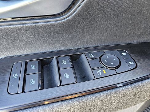 New 2026 Nissan Kicks SV image 30