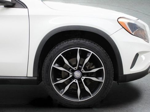 Used 2017 Mercedes-Benz GLA 250 image 14
