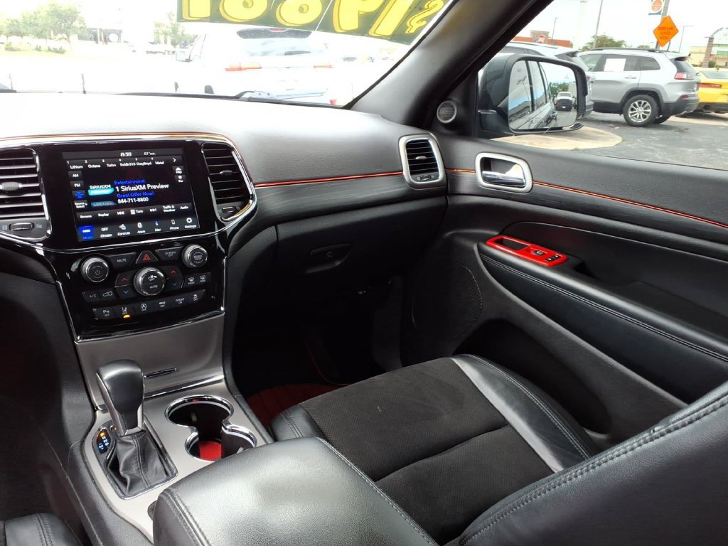 Used 2021 Jeep Grand Cherokee Laredo X AWD/4WD image 13
