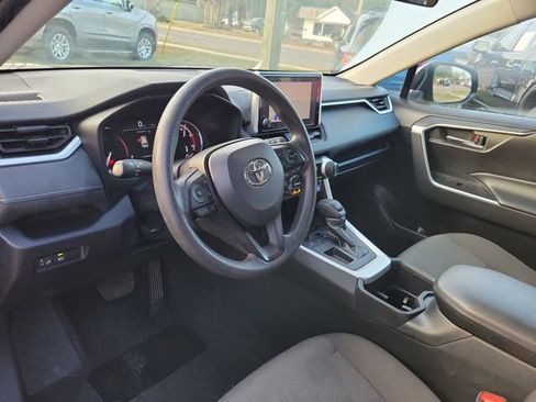 Used 2024 Toyota RAV4 XLE image 13