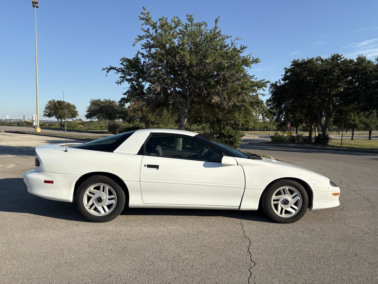 Used 1995 Chevrolet Camaro LT RWD image 35