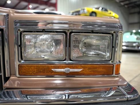 Used 1989 Cadillac Brougham image 39
