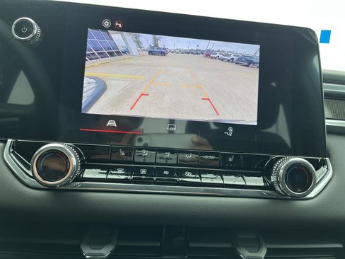 New 2026 GMC Canyon Elevation w/ Convenience Package image 6