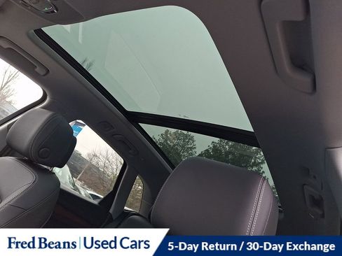 Used 2023 Audi Q5 2.0T Premium w/ Convenience Package image 16