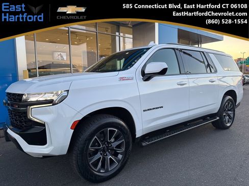 Used 2022 Chevrolet Suburban Z71 image 1