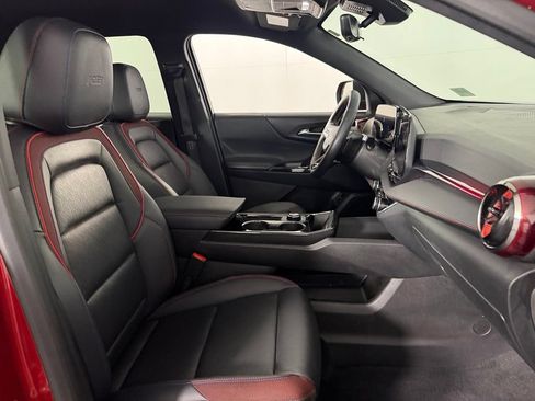 Used 2025 Chevrolet Equinox RS w/ Safety and Technology Package FWD image 33