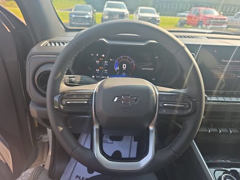 New 2026 Chevrolet Colorado Trail Boss AWD/4WD image 17