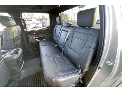 Used 2025 Toyota Tundra Limited image 28