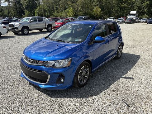 Used 2020 Chevrolet Sonic LT image 2