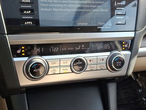 Used 2017 Subaru Outback 2.5i Limited image 14