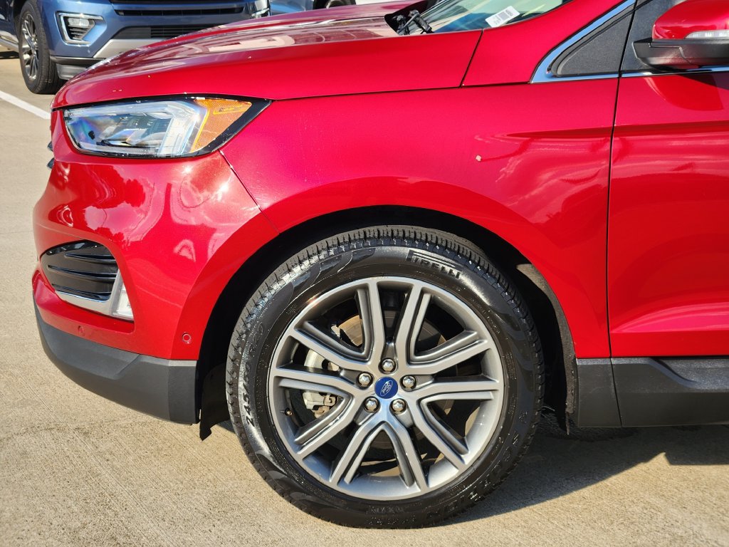 Used 2020 Ford Edge Titanium w/ Equipment Group 301A AWD/4WD image 8
