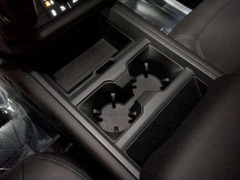 New 2026 Land Rover Defender 110 X-Dynamic SE AWD/4WD image 22