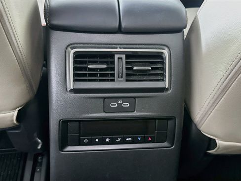 Used 2024 MAZDA CX-90 Plug-In Hybrid w/ Preferred AWD/4WD image 27