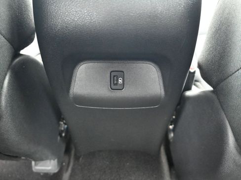 Used 2022 Nissan Sentra SV image 20